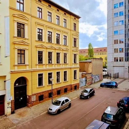 Cozy Spacious Near Halle Hbf With Free Wi-fi Privatunterkunft Halle (Saale)