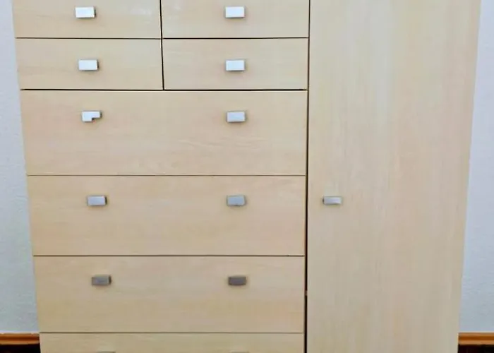 Cozy Spacious Near Halle Hbf With Free Wi-fi Pansiyon Halle (Saale)