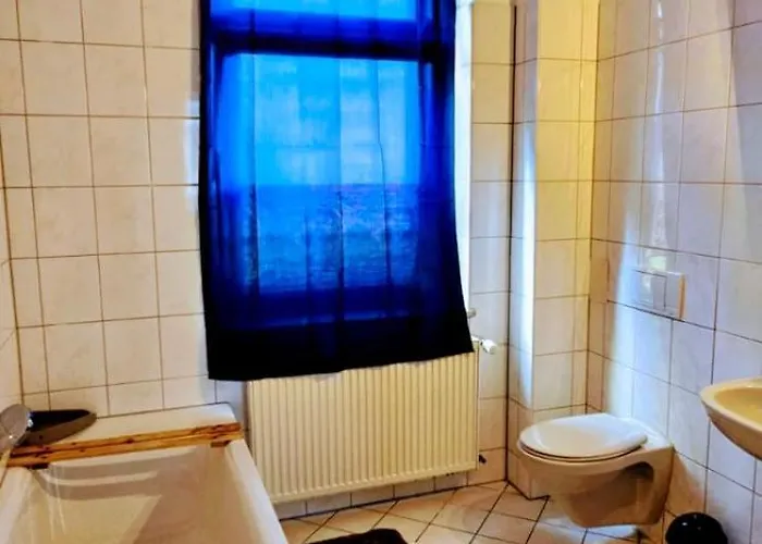 Cozy Spacious Near Halle Hbf With Free Wi-fi Pansiyon *